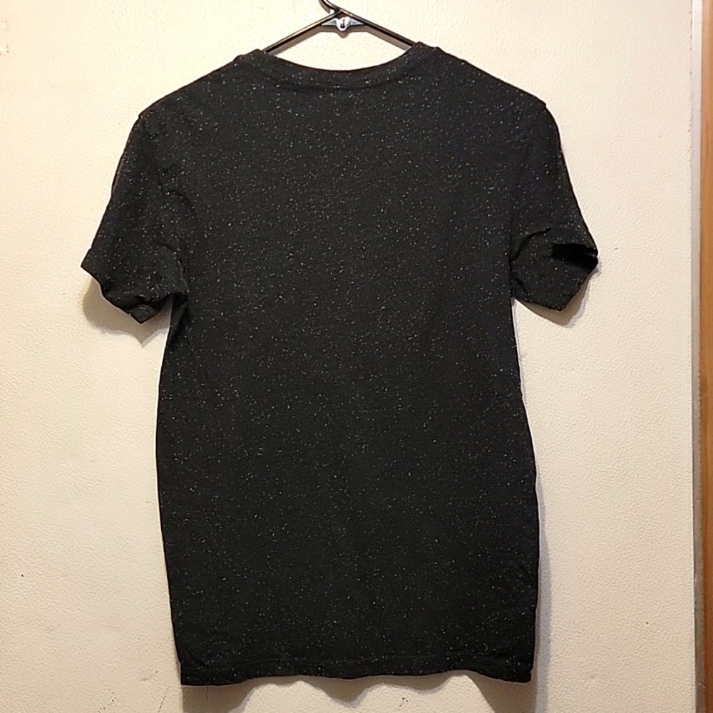 Captain Marvel T-Shirt - Picture 2 of 3
